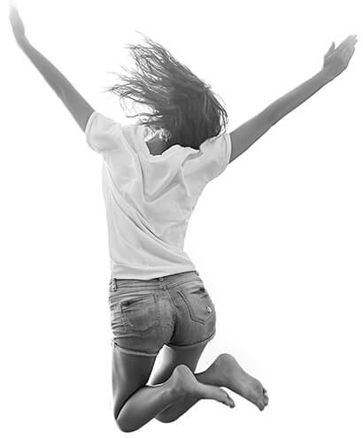 img-jumping-girl